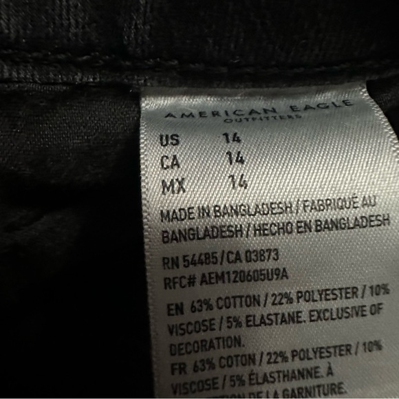 American Eagle Outfitters Black Jean Shorts - Picture 3 of 4